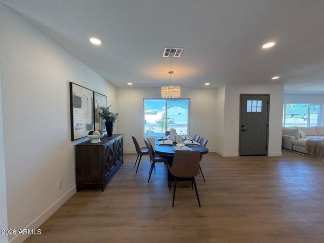 4939 E SWEETWATER Avenue, Scottsdale, AZ 85254