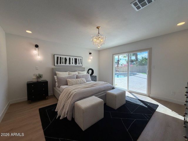 4939 E SWEETWATER Avenue, Scottsdale, AZ 85254