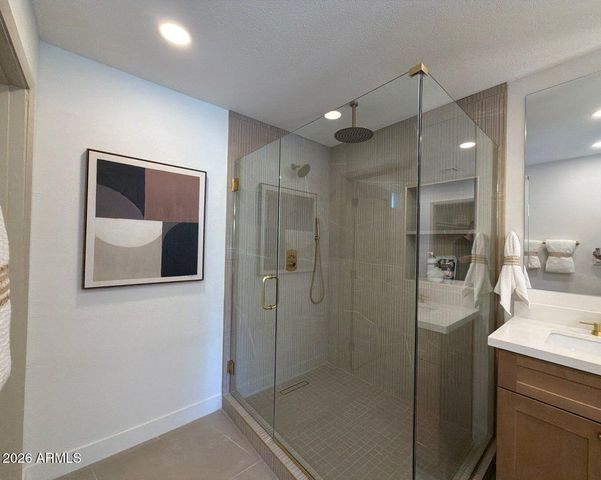 4939 E SWEETWATER Avenue, Scottsdale, AZ 85254