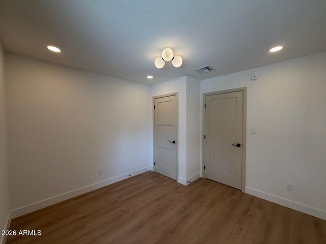 4939 E SWEETWATER Avenue, Scottsdale, AZ 85254