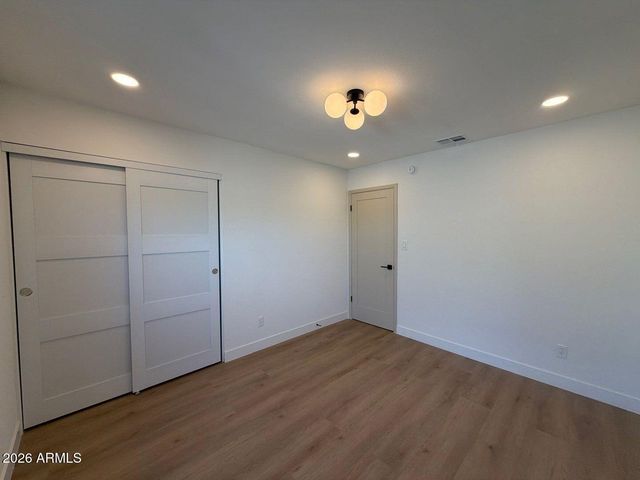 4939 E SWEETWATER Avenue, Scottsdale, AZ 85254