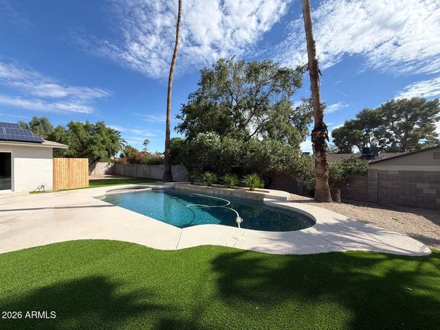 4939 E SWEETWATER Avenue, Scottsdale, AZ 85254