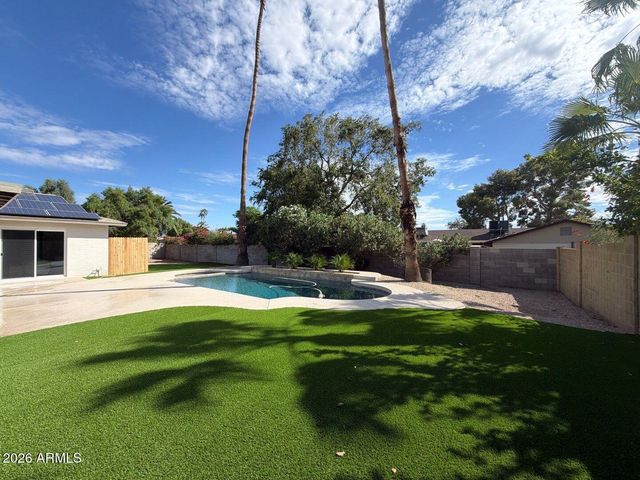 4939 E SWEETWATER Avenue, Scottsdale, AZ 85254