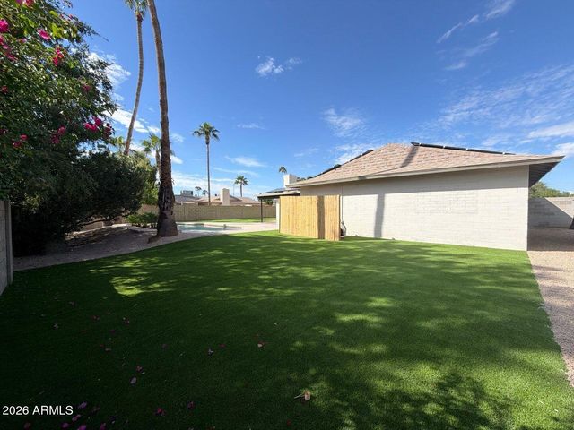 4939 E SWEETWATER Avenue, Scottsdale, AZ 85254