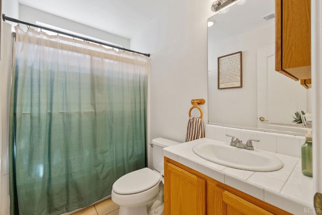 644 Contenta Court, Lemoore, CA 93245