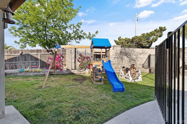 644 Contenta Court, Lemoore, CA 93245