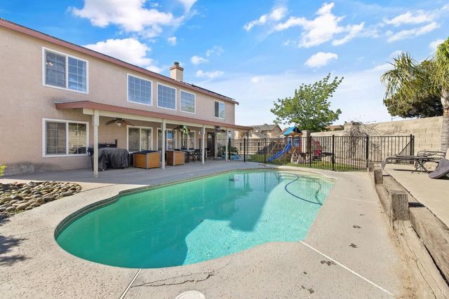 644 Contenta Court, Lemoore, CA 93245