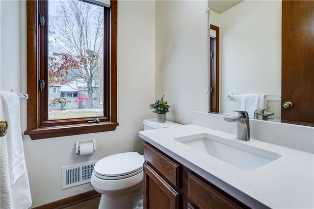 15 White Briar, Pittsford, NY 14534