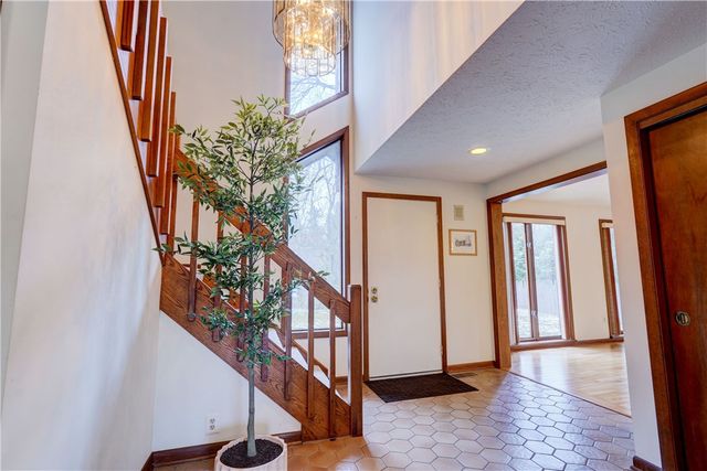 15 White Briar, Pittsford, NY 14534