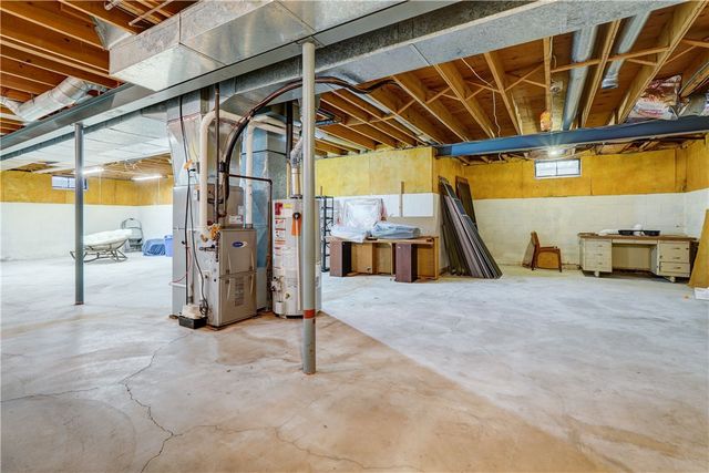 15 White Briar, Pittsford, NY 14534