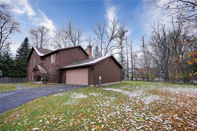 15 White Briar, Pittsford, NY 14534