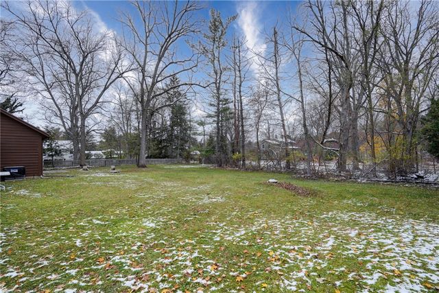 15 White Briar, Pittsford, NY 14534