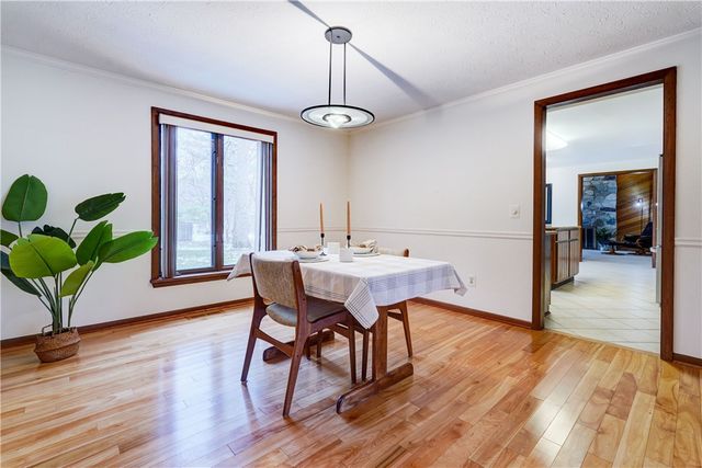 15 White Briar, Pittsford, NY 14534