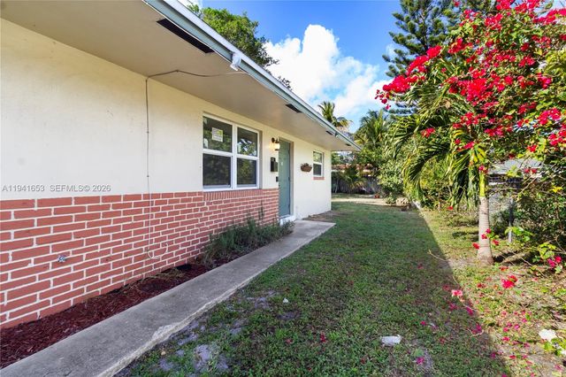 441 NE 30th St 1-2, Pompano Beach, FL 33064