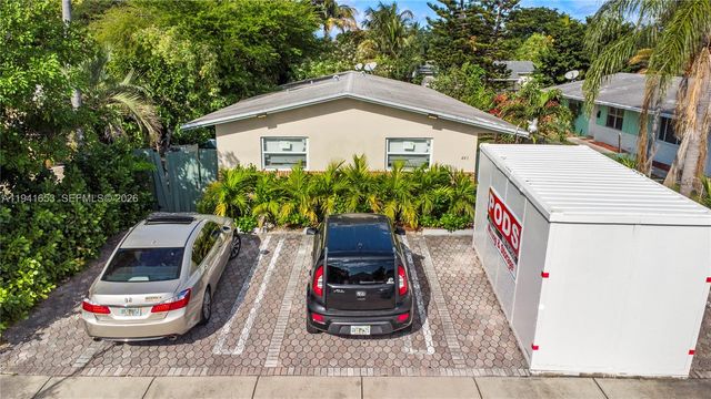 441 NE 30th St 1-2, Pompano Beach, FL 33064