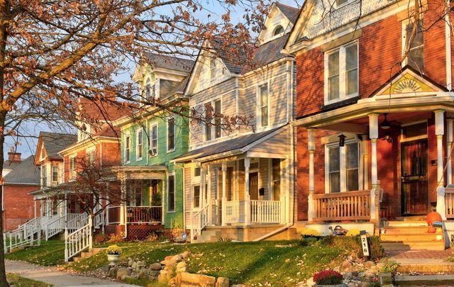 220 N Monroe Avenue, Columbus, OH 43203