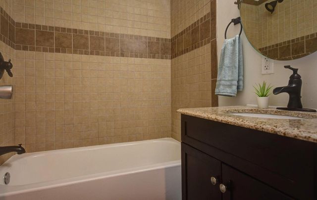 220 N Monroe Avenue, Columbus, OH 43203