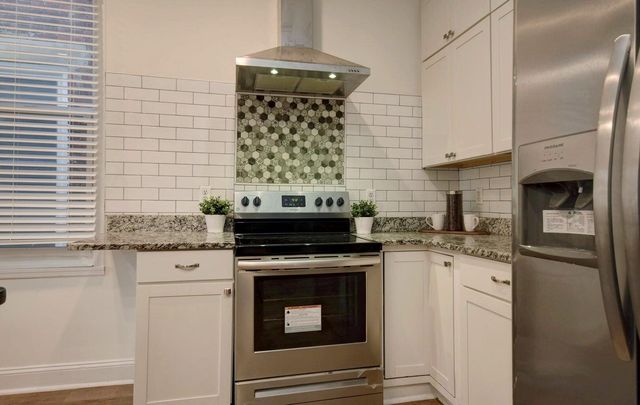 220 N Monroe Avenue, Columbus, OH 43203