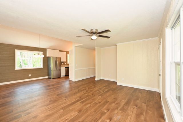 120 Whippoorwill Ln, Bethpage, TN 37022