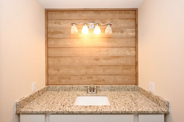 120 Whippoorwill Ln, Bethpage, TN 37022