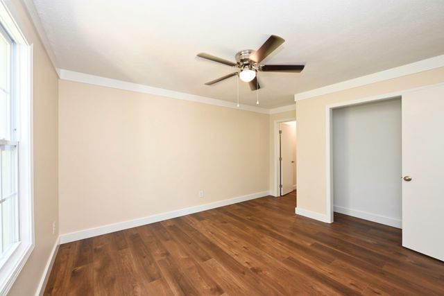 120 Whippoorwill Ln, Bethpage, TN 37022