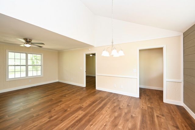 120 Whippoorwill Ln, Bethpage, TN 37022