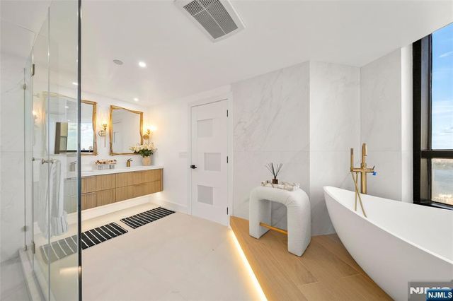 800 palisade Avenue 24 E, Fort Lee, NJ 07024