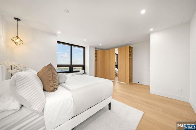 800 palisade Avenue 24 E, Fort Lee, NJ 07024