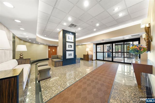 800 palisade Avenue 24 E, Fort Lee, NJ 07024
