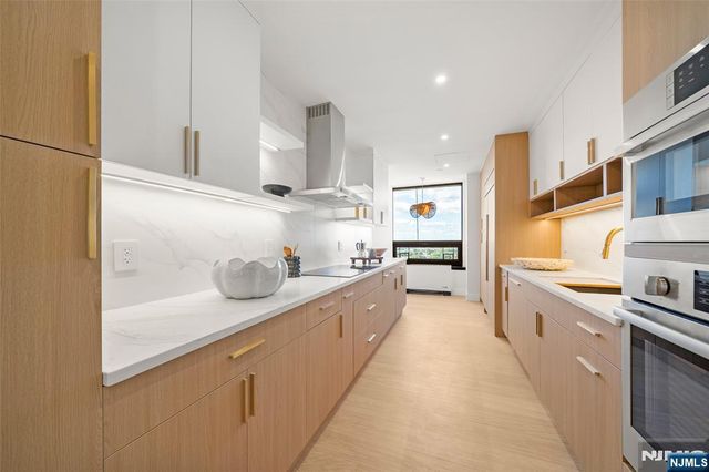 800 palisade Avenue 24 E, Fort Lee, NJ 07024