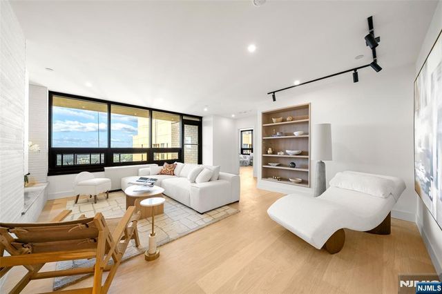 800 palisade Avenue 24 E, Fort Lee, NJ 07024