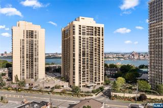 800 palisade Avenue 24 E, Fort Lee, NJ 07024