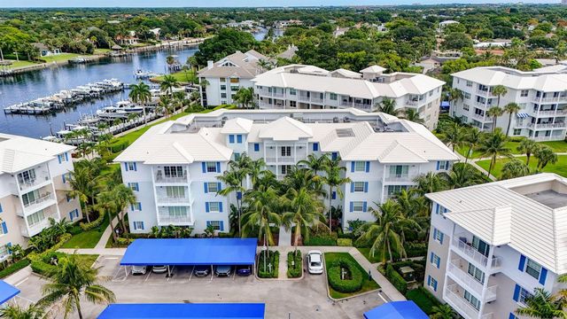 712 Bay Colony Drive S, Juno Beach, FL 33408