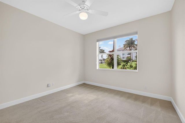 712 Bay Colony Drive S, Juno Beach, FL 33408