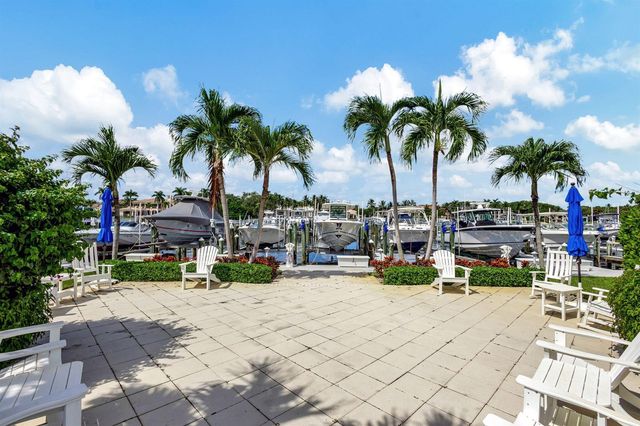 712 Bay Colony Drive S, Juno Beach, FL 33408