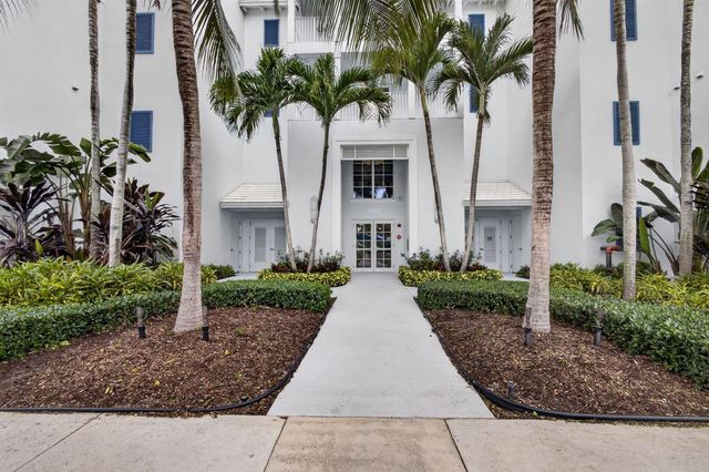 712 Bay Colony Drive S, Juno Beach, FL 33408
