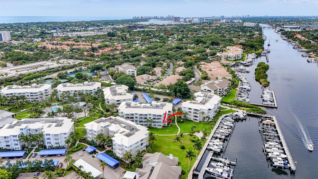 712 Bay Colony Drive S, Juno Beach, FL 33408