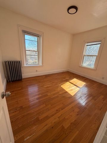 161 Grand View Ave 2, Quincy, MA 02170