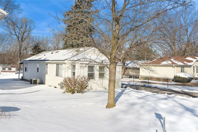 311 Hatch Street, Newton, IA 50208