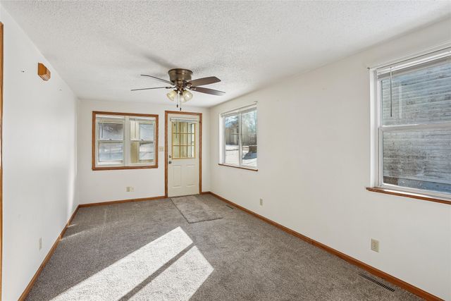 311 Hatch Street, Newton, IA 50208