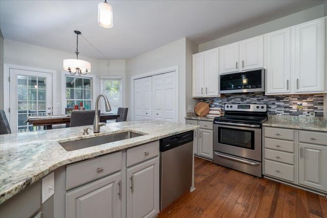 3207 Heathland Way, Mount Pleasant, SC 29466