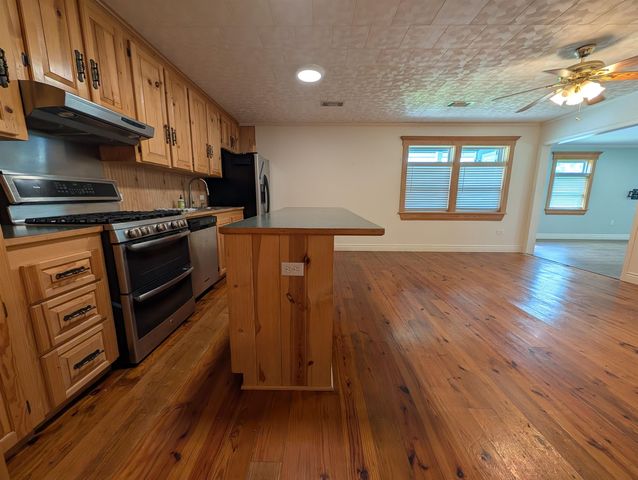 131 West 74th Street, Cut Off, LA 70345