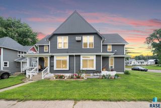 902 W 8th St Street 3, Sioux Falls, SD 57104