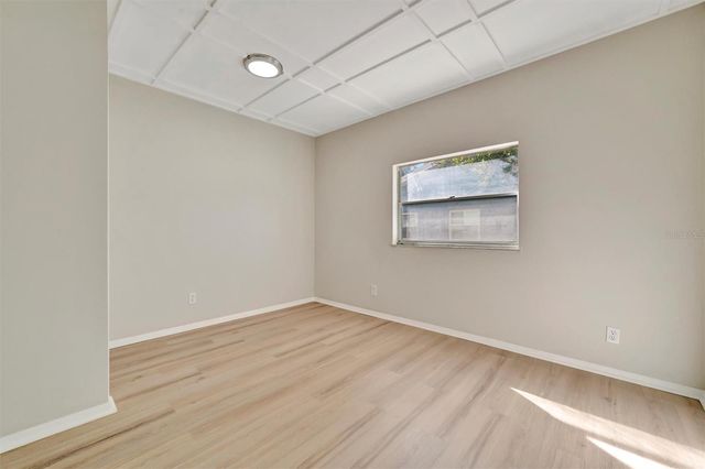 2003 E HANNA AVENUE, Tampa, FL 33610