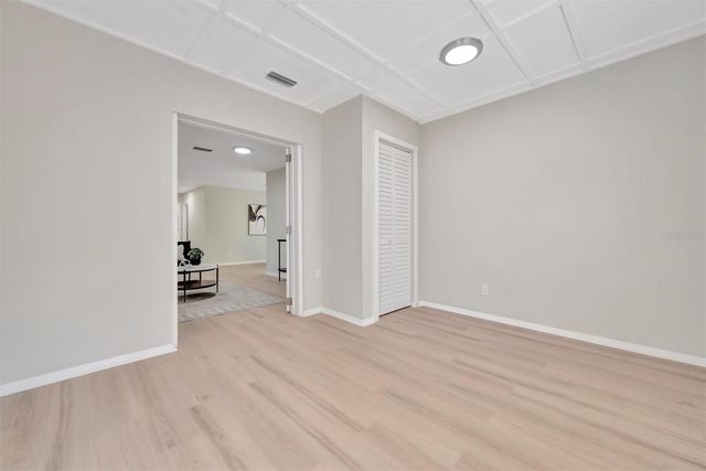 2003 E HANNA AVENUE, Tampa, FL 33610