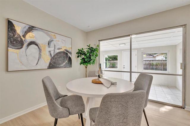 2003 E HANNA AVENUE, Tampa, FL 33610