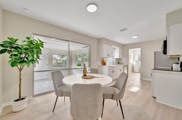 2003 E HANNA AVENUE, Tampa, FL 33610