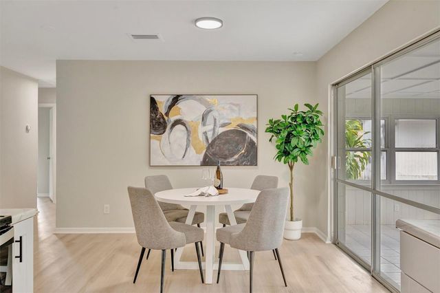 2003 E HANNA AVENUE, Tampa, FL 33610