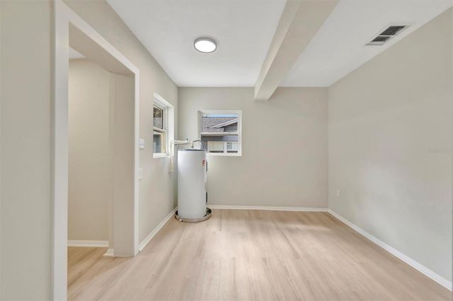 2003 E HANNA AVENUE, Tampa, FL 33610