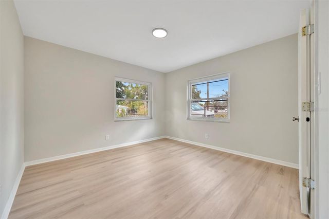 2003 E HANNA AVENUE, Tampa, FL 33610